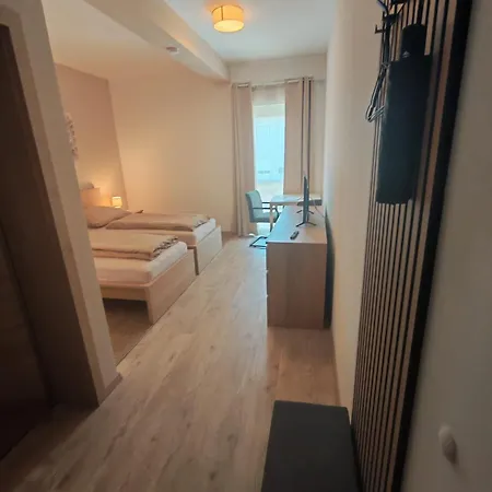 Marchfeldstay 汽车旅馆 *